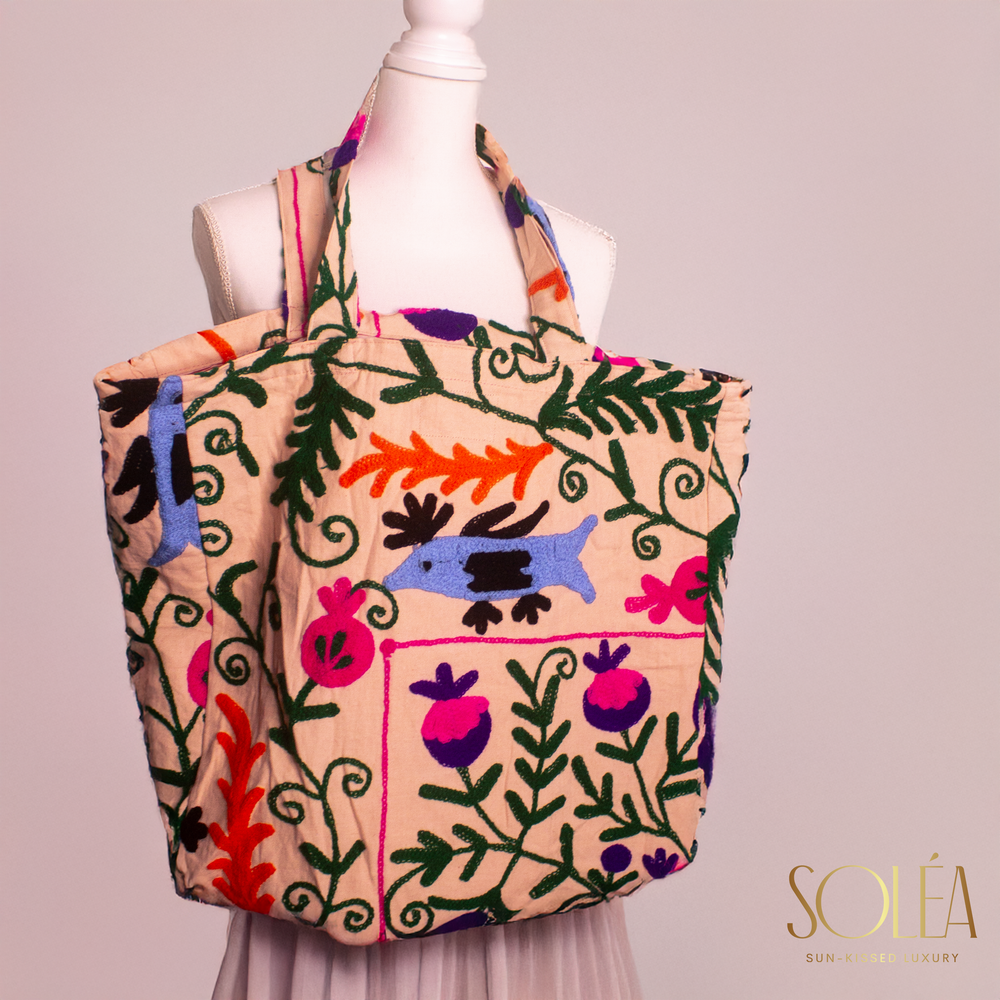 
                  
                    PomeGranadas Suzani Tote Bags - Soléa
                  
                